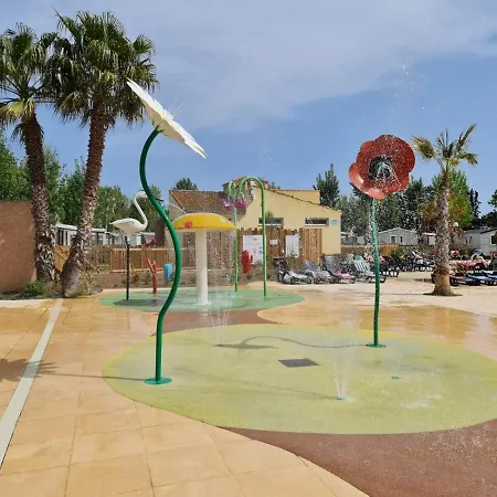 Campsite Les Sables Du Midi 4 Serignan